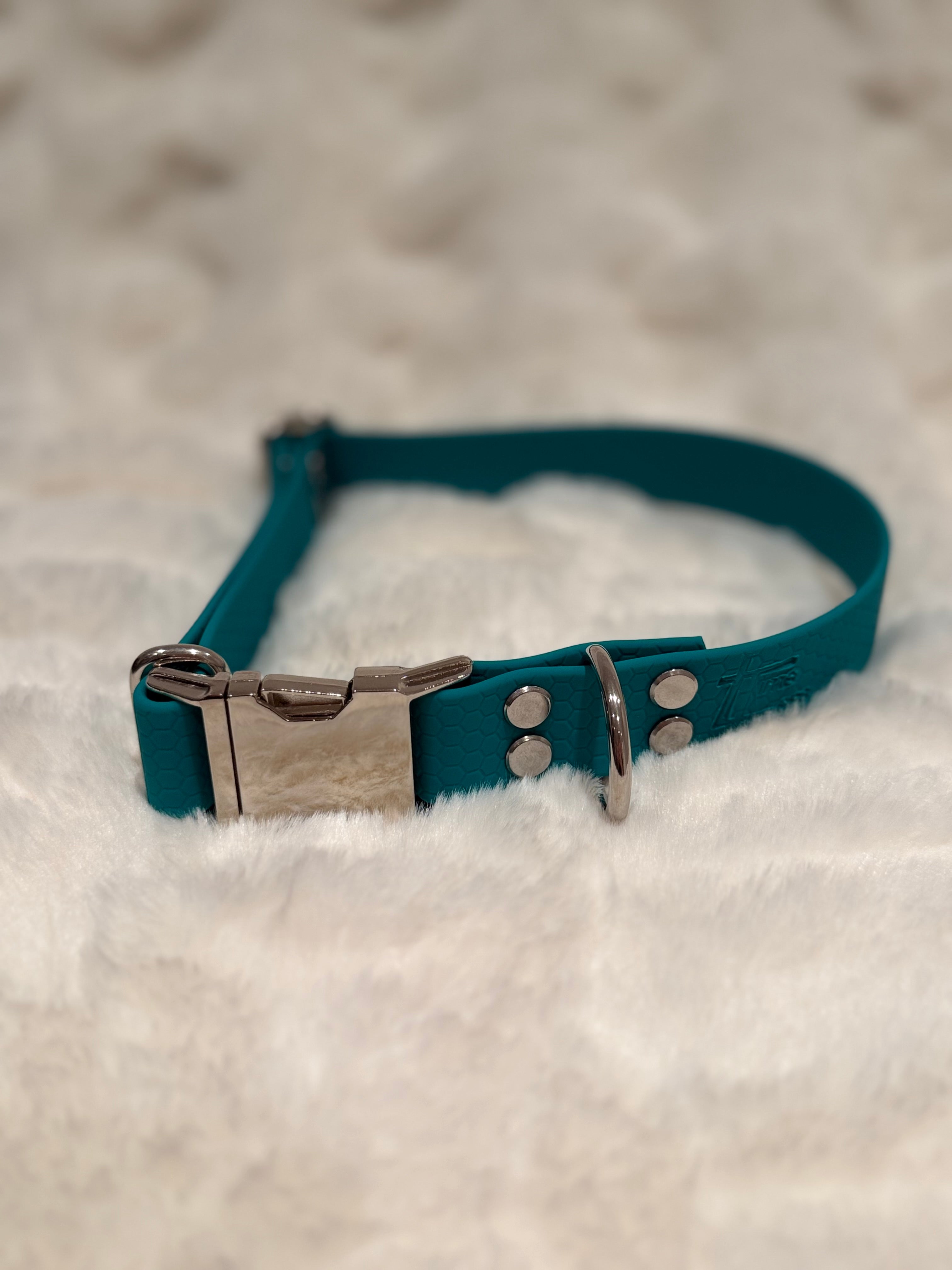 Hexa halsband med snabbspänne - Aqua/turkos