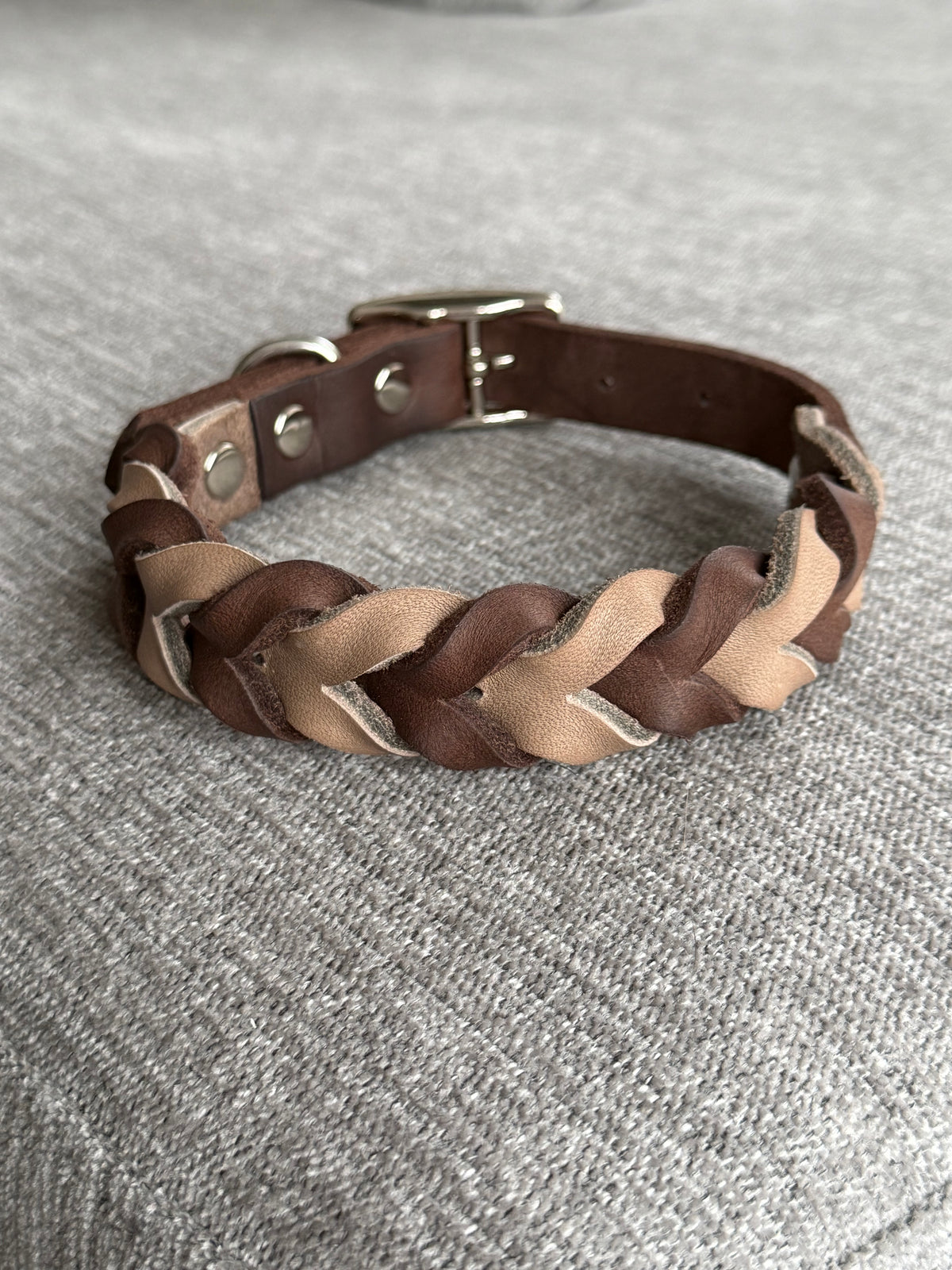Classic Brown/Toupe - läder halsband