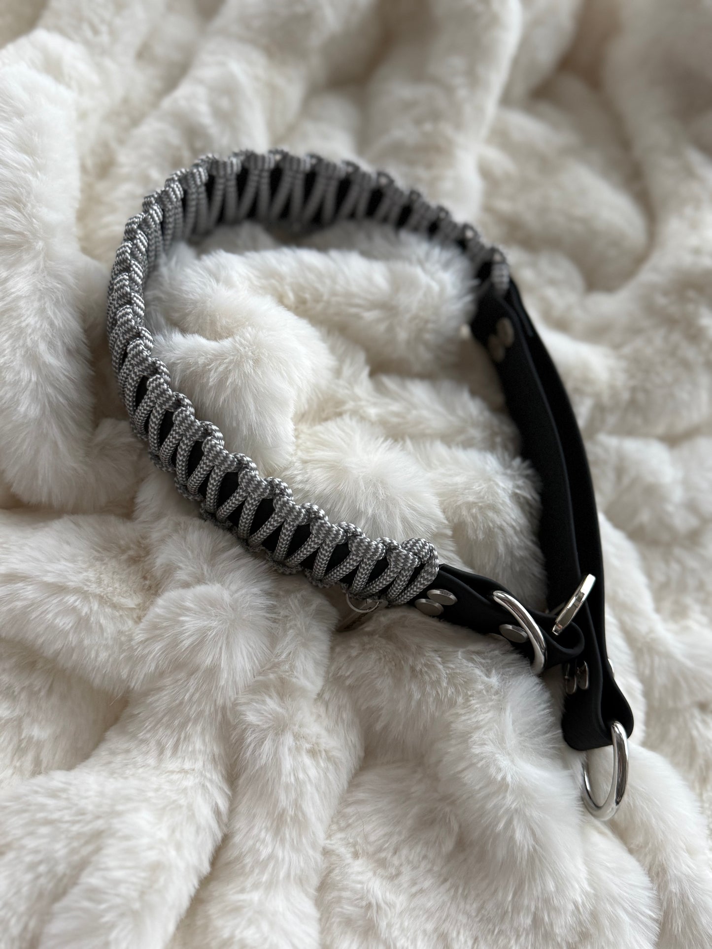 Halvstryp – Reflex Paracord ”hexa”